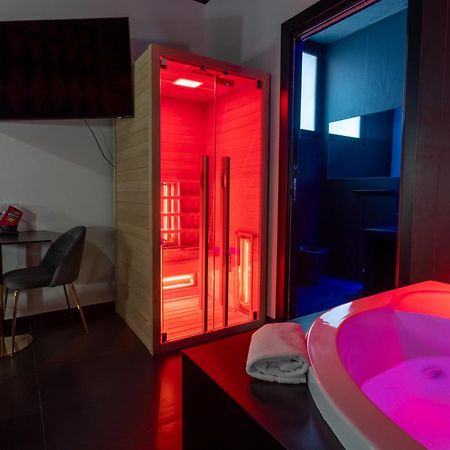 Maximum Hub Suite&Spa Palermo Exterior foto