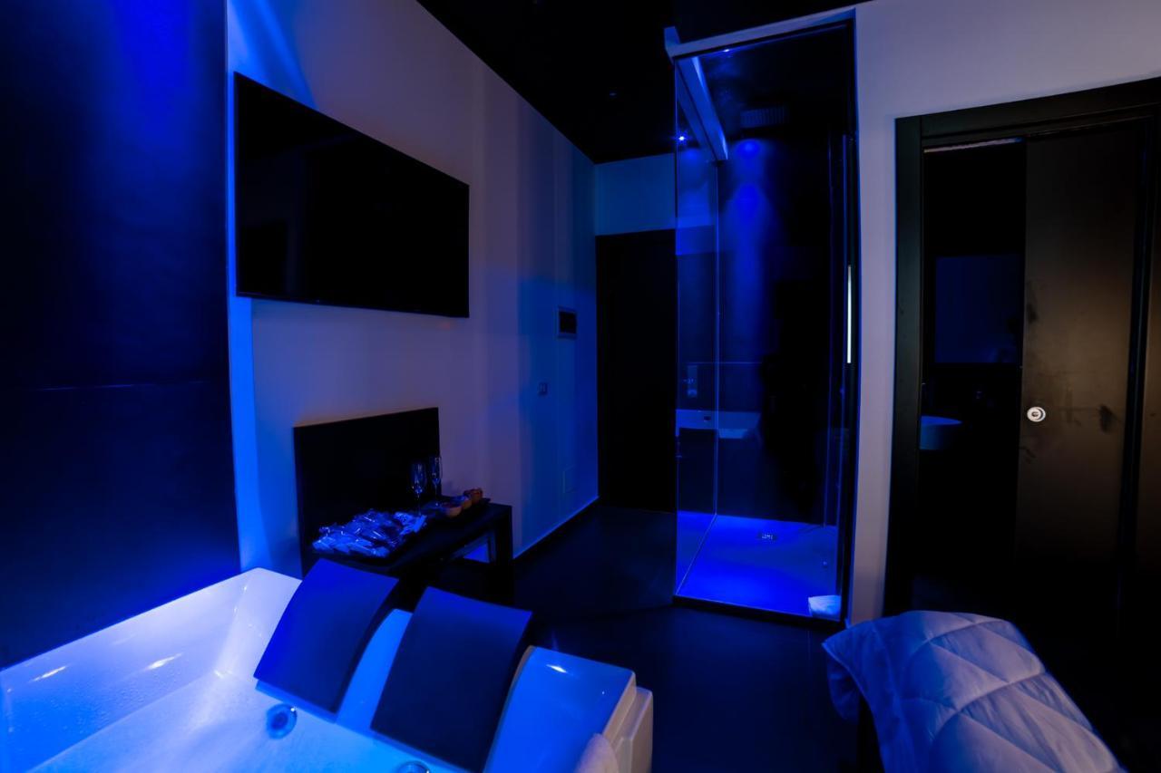Maximum Hub Suite&Spa Palermo Exterior foto