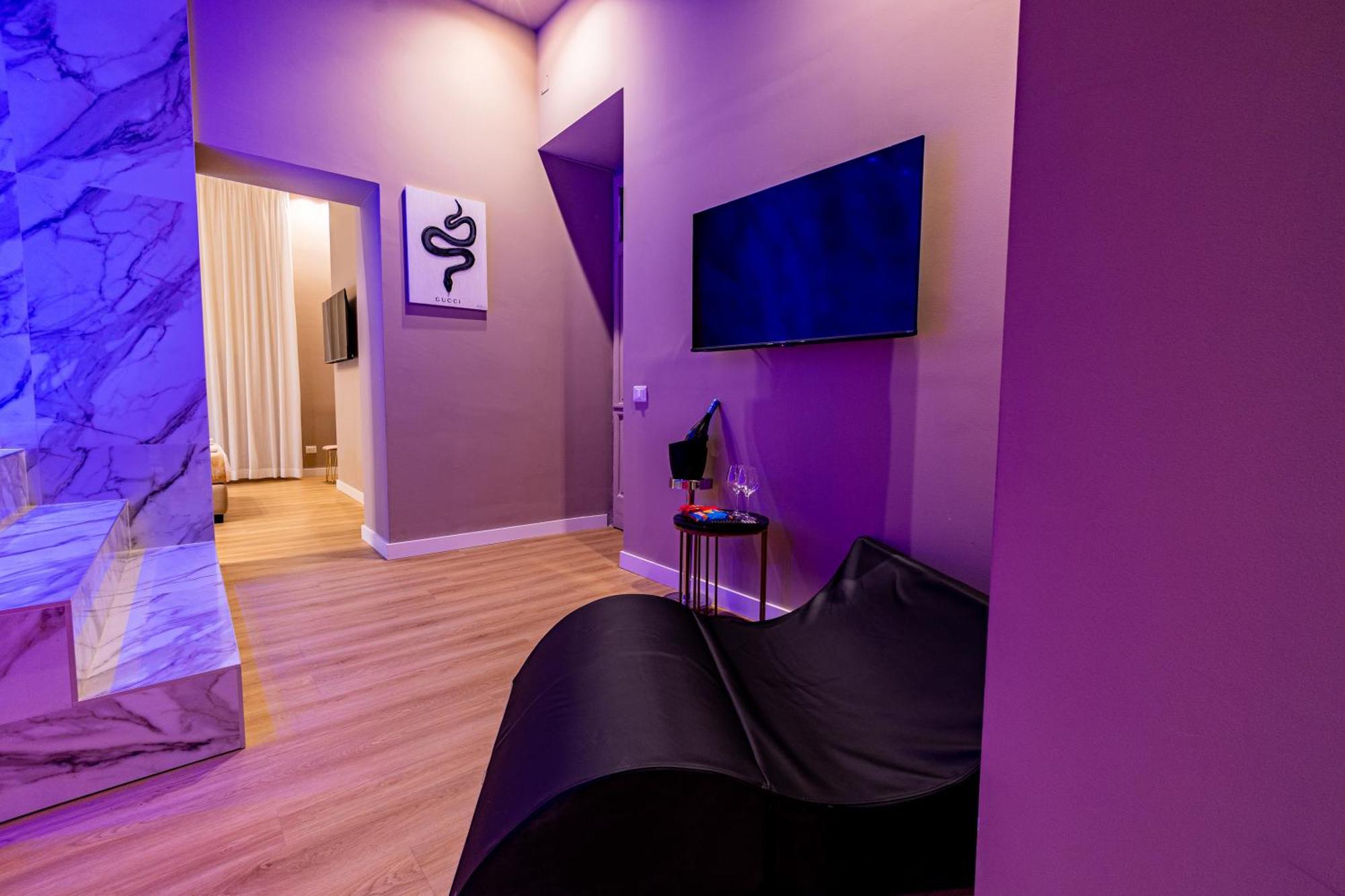 Maximum Hub Suite&Spa Palermo Exterior foto