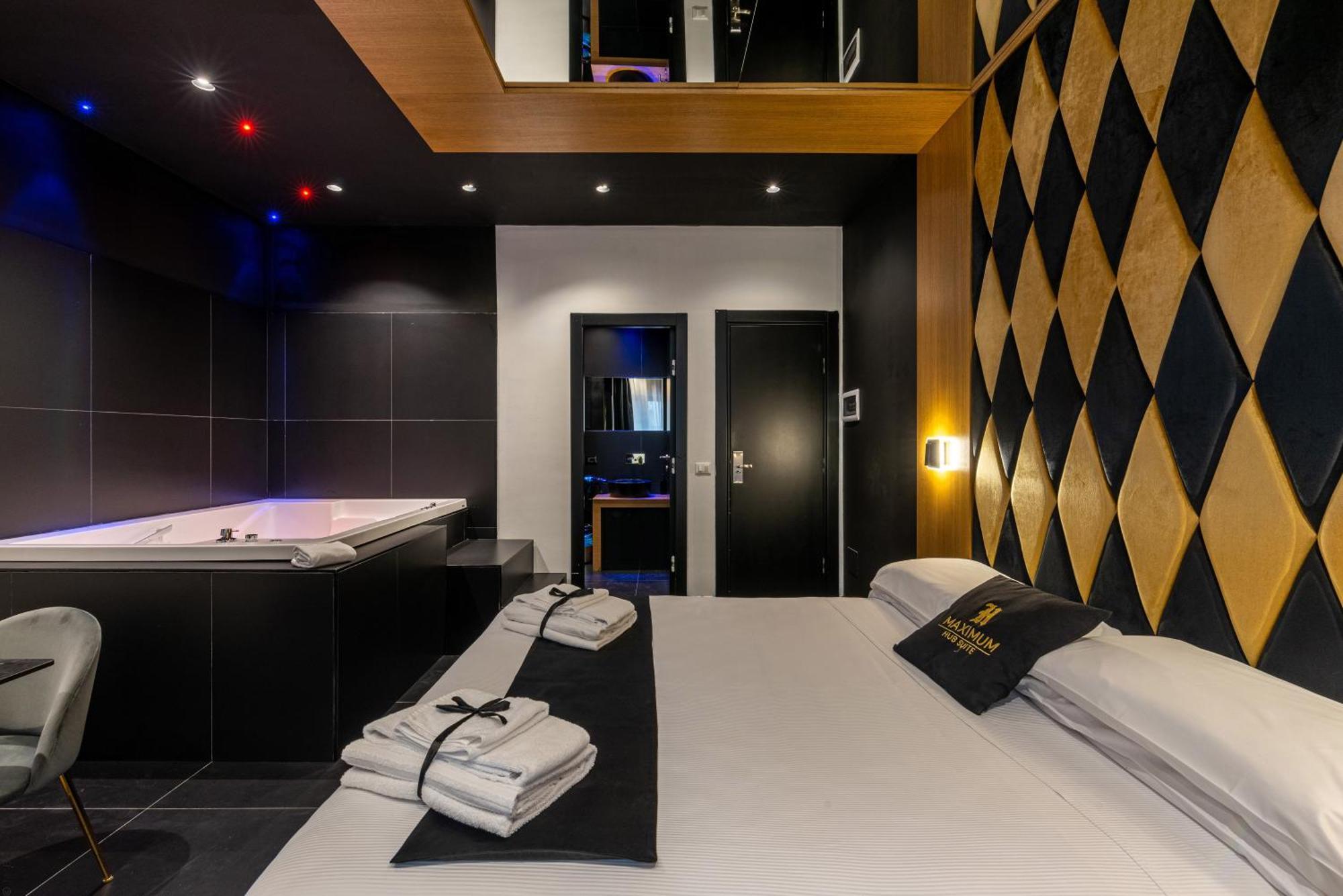 Maximum Hub Suite&Spa Palermo Exterior foto
